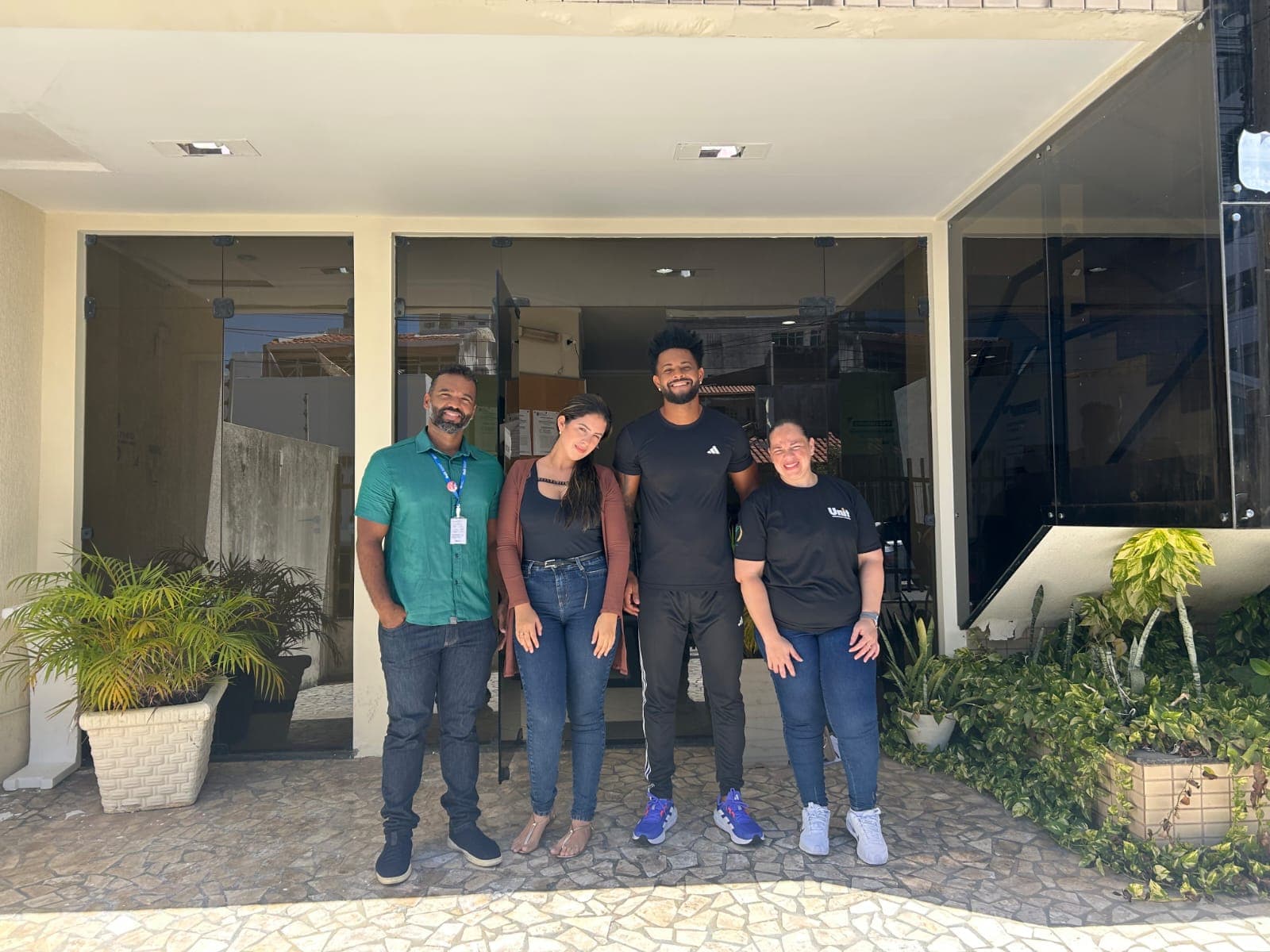 CÃ³pia de eb20edea-05a8-4eb0-8a76-a0ec64e0c759.jpg